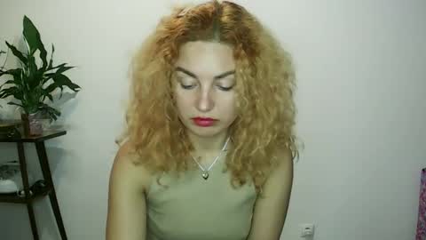 reddgirll online show from January 23, 2025, 4:48 pm