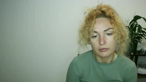 reddgirll online show from February 4, 2025, 8:59 pm