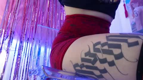 Snapshot of redgirrl_77 chatting on April 28, 2026, 11:59 am Mere online show from April 28, 2026, 11:59 am