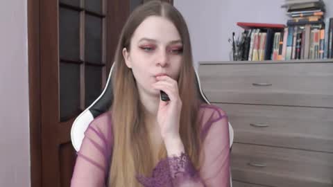 Snapshot of redhead_rabbit chatting on March 8, 2025, 2:34 am Lily online show from March 8, 2025, 2:34 am