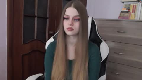 Snapshot of redhead_rabbit chatting on November 8, 2025, 2:45 am Lily online show from November 8, 2025, 2:45 am