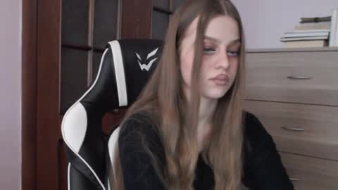 Lily online show from April 11, 2026, 2:49 am