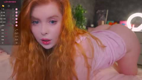 Snapshot of redhotvixen_ chatting on November 24, 2025, 11:37 pm Sofia online show from November 24, 2025, 11:37 pm