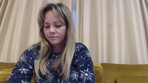 Snapshot of redjessica chatting on September 23, 2025, 4:04 am RedJessica online show from September 23, 2025, 4:04 am