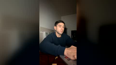 RedManMoans online show from June 14, 2026, 8:27 am
