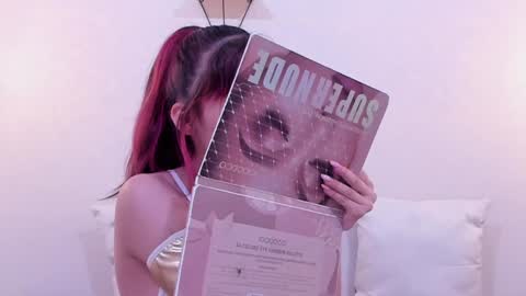 Snapshot of redmeloddy chatting on January 11, 2025, 7:27 pm Meloddy online show from January 11, 2025, 7:27 pm