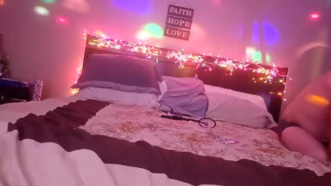 Redrocket firefox online show from December 21, 2024, 8:50 am