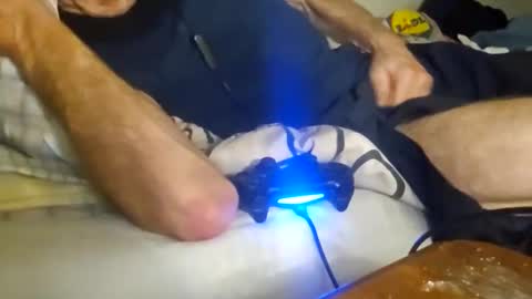 Snapshot of redrodridding chatting on December 24, 2024, 12:22 am redrodridding online show from December 24, 2024, 12:22 am