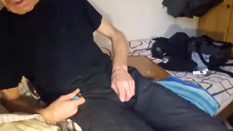 Snapshot of redrodridding chatting on January 1, 2025, 1:05 pm redrodridding online show from January 1, 2025, 1:05 pm