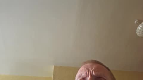 Snapshot of redrodridding chatting on October 21, 2025, 1:34 pm redrodridding online show from October 21, 2025, 1:34 pm