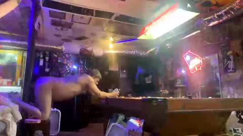 Lee online show from November 3, 2025, 3:19 am