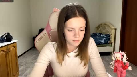 Snapshot of regeniastetson chatting on September 24, 2025, 3:26 pm Lucy online show from September 24, 2025, 3:26 pm