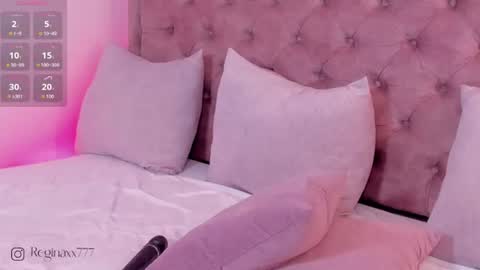 Snapshot of regina_noctixx chatting on July 18, 2026, 3:38 pm Regina online show from July 18, 2026, 3:38 pm
