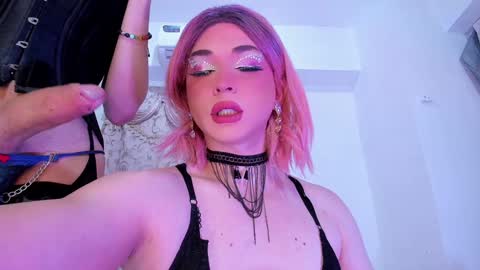 Snapshot of reginarose chatting on December 11, 2024, 1:47 am reginarose online show from December 11, 2024, 1:47 am