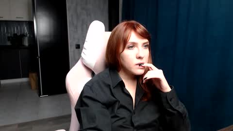 Snapshot of reginasmilee chatting on September 30, 2025, 2:55 pm Regina online show from September 30, 2025, 2:55 pm