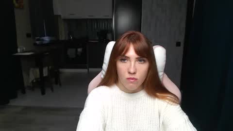 Snapshot of reginasmilee chatting on October 4, 2025, 5:27 am Regina online show from October 4, 2025, 5:27 am