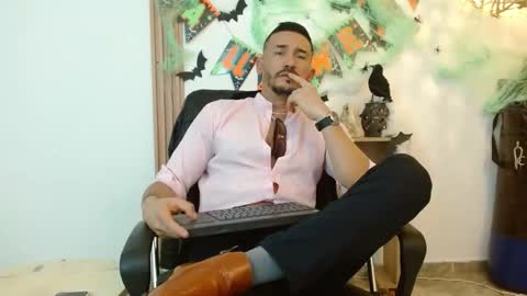 Snapshot of reiko_85_ chatting on October 22, 2025, 3:56 pm REIKO online show from October 22, 2025, 3:56 pm