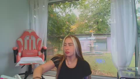 reina cummings online show from October 2, 2025, 6:53 am