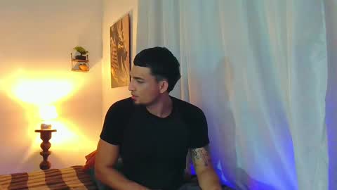 Snapshot of reina_paola chatting on December 5, 2024, 2:09 am paola online show from December 5, 2024, 2:09 am