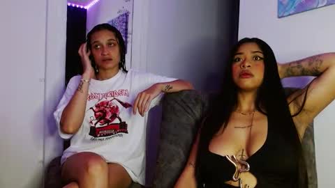 Snapshot of reina_reina chatting on March 1, 2026, 12:34 am reina_reina online show from March 1, 2026, 12:34 am