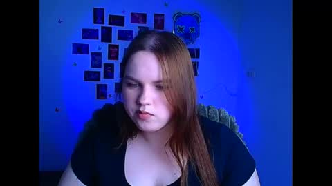 Reina online show from March 24, 2026, 6:57 pm