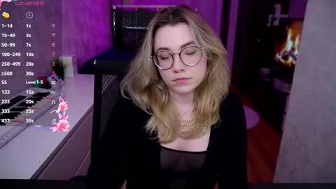 RemyWild online show from February 26, 2025, 8:33 pm