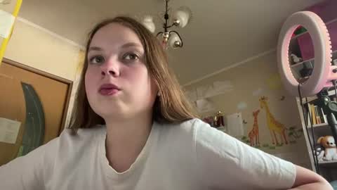 Snapshot of renaeorabuena chatting on July 21, 2026, 8:05 am Annabel online show from July 21, 2026, 8:05 am