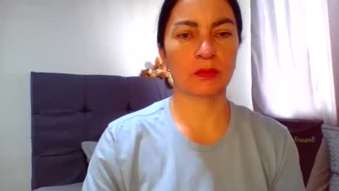 Snapshot of renata_hot1 chatting on June 5, 2026, 7:19 pm renata_hot1 online show from June 5, 2026, 7:19 pm