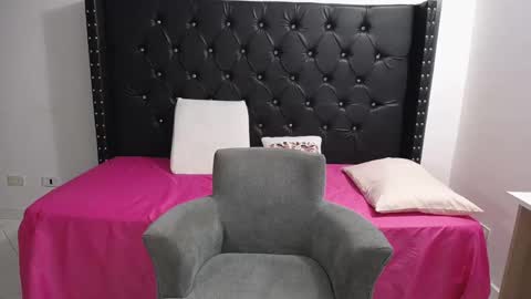 Snapshot of renata_salinas_1 chatting on January 16, 2026, 2:26 am Renata Salinas online show from January 16, 2026, 2:26 am