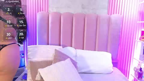 RenataPeach online show from July 27, 2026, 11:17 am