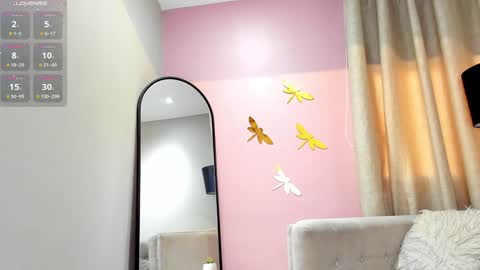 Snapshot of renataruiz_rr chatting on January 12, 2025, 3:14 pm online show from January 12, 2025, 3:14 pm
