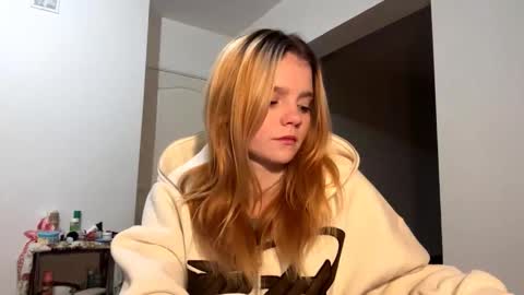 Snapshot of rendabecnel chatting on February 11, 2026, 11:10 pm Tiffany online show from February 11, 2026, 11:10 pm