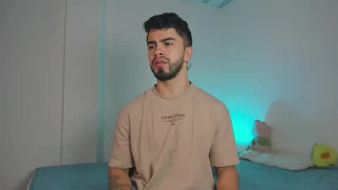 Snapshot of rendonass chatting on November 3, 2025, 5:25 pm rendonass online show from November 3, 2025, 5:25 pm