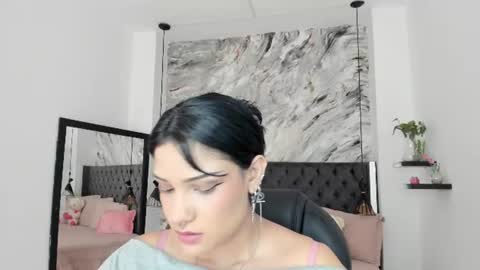 Snapshot of renee_shelby_ chatting on June 10, 2026, 8:52 pm Renee Shelby online show from June 10, 2026, 8:52 pm