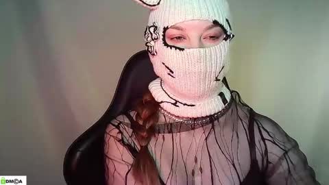 Renesme White Im here from Monday to Friday online show from May 18, 2026, 2:07 am