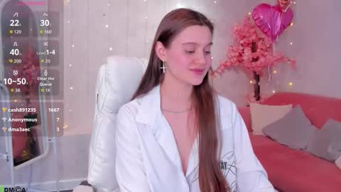 Renesmy online show from February 20, 2026, 6:19 am