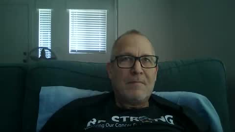 Snapshot of renewaz chatting on February 3, 2026, 5:29 pm Renewaz online show from February 3, 2026, 5:29 pm