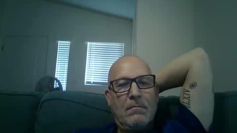 Snapshot of renewaz chatting on February 12, 2026, 7:31 pm Renewaz online show from February 12, 2026, 7:31 pm