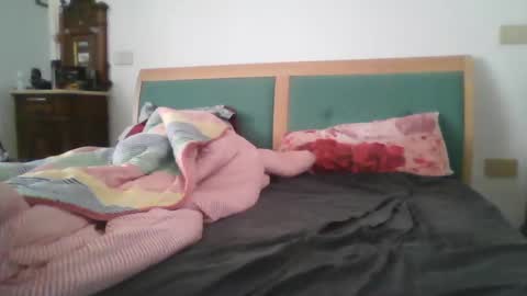 Snapshot of renske89 chatting on February 21, 2025, 8:51 am renske89 online show from February 21, 2025, 8:51 am