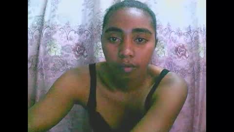 Snapshot of rephaleta chatting on October 8, 2025, 10:46 am Rephaleta online show from October 8, 2025, 10:46 am