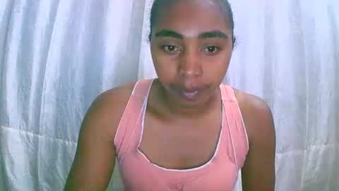 Snapshot of rephaleta chatting on October 25, 2025, 6:10 am Rephaleta online show from October 25, 2025, 6:10 am