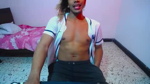 Snapshot of restrainged chatting on December 6, 2024, 10:16 am Rest online show from December 6, 2024, 10:16 am