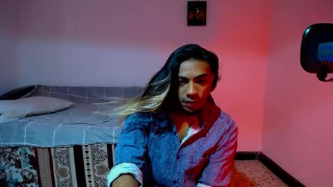 Snapshot of restrainged chatting on January 14, 2025, 12:45 pm Rest online show from January 14, 2025, 12:45 pm