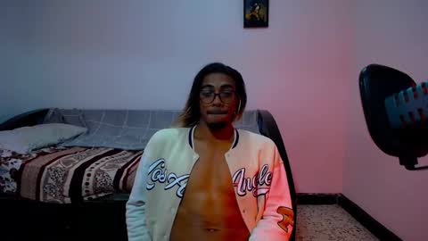 Snapshot of restrainged chatting on January 21, 2025, 3:21 pm Rest online show from January 21, 2025, 3:21 pm