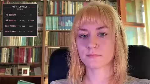 Rie online show from July 8, 2026, 5:12 am