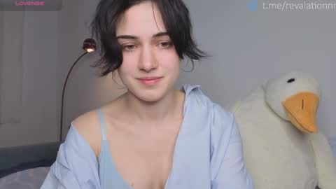 Ewiwi online show from April 6, 2026, 3:02 pm