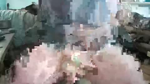 Snapshot of revel72 chatting on February 6, 2026, 12:52 pm revel72 online show from February 6, 2026, 12:52 pm