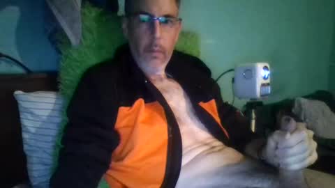 Snapshot of reyes_albert2006 chatting on November 7, 2025, 10:48 am reyes_albert2006 online show from November 7, 2025, 10:48 am