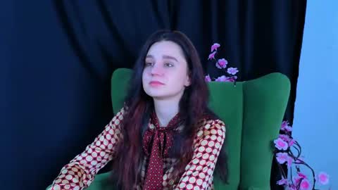 reynaedge online show from June 3, 2026, 7:44 am