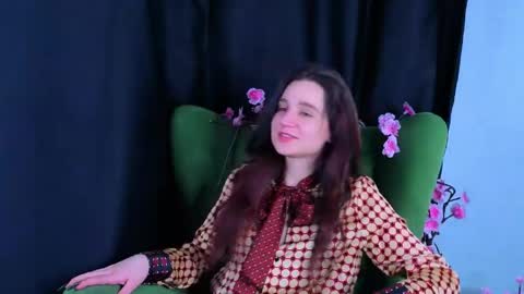 reynaedge online show from June 3, 2026, 2:33 pm